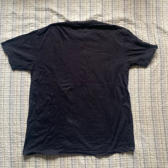 Levi’s Black Tee - Picture 3 of 3